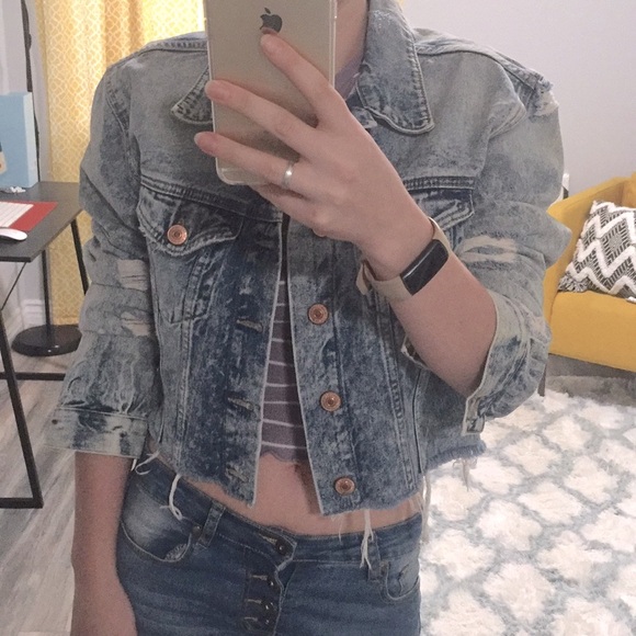 ⭕️3for$15⭕️ Denim crop jacket - Picture 13 of 13